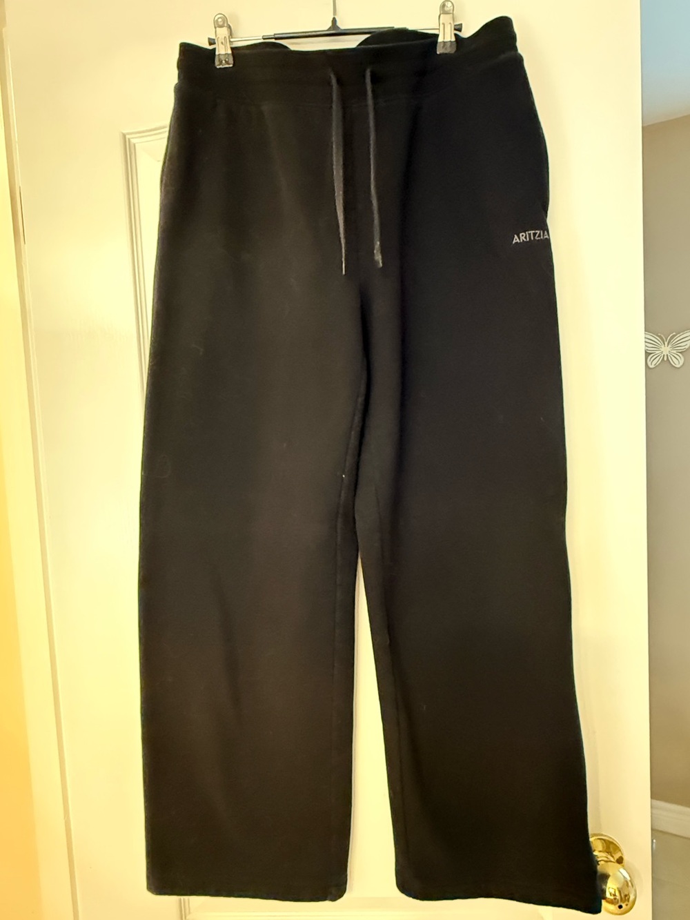 Aritzia Black Wide-Leg Jogger Sweatpants with Drawstring